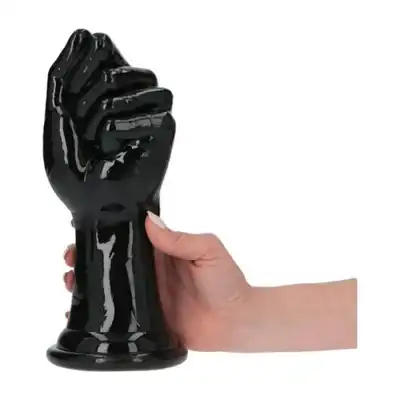 Real Rapture - Fisting Iron Fist - dildo w postaci ściśniętej pięści. Dla miłośników fistignu