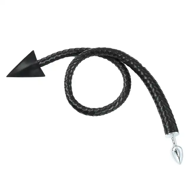 Oproducts - Devil Tail Buttplug and Weaved Whip. Wtyczka analna z batem w kształcie ogonka diabełka. Intrygujący dodatek do sesji BDSM