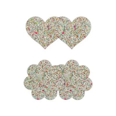 Pretty Pasties - Heart And Flower Glow In Dark. Dwie pary naklejek na sutki w dwóch kształtach, nasutniki świecące w ciemności