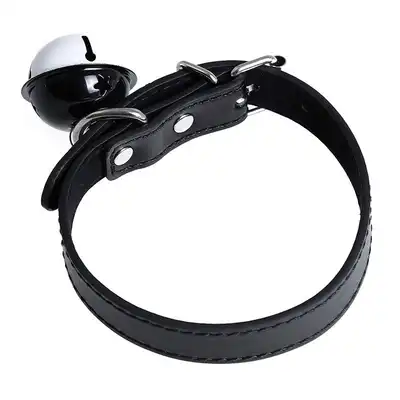 Oproducts - Collar with Bell PU-Leather. Czarna obroża z ekoskóry z intrygującym dzwoneczkiem. 