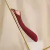 Viotec - Manto G-Spot Massager Red. Wibrator do punktu G z intuicyjnym ekranem LCD, stylowy i jakościowy dodatek do kolekcji