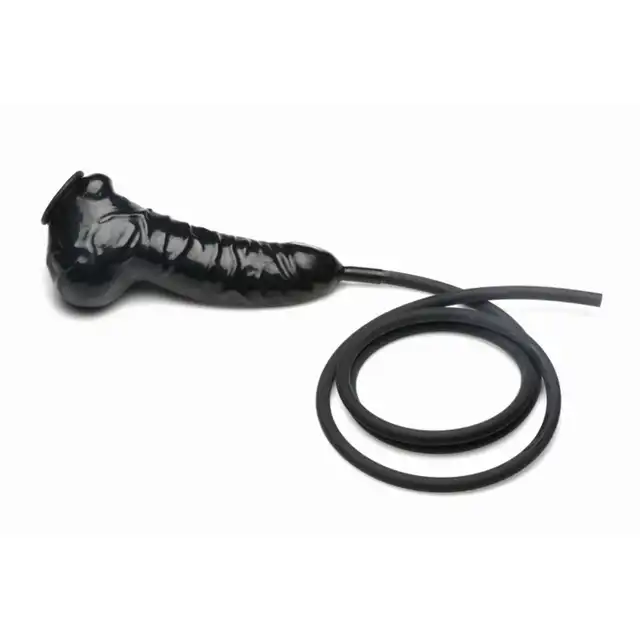 Master Series - Guzzler Realistic Latex Penis Sleeve with Hose. Czarna, lateksowa nakładka na penisa z wężem 122 cm do zabaw z pissingiem