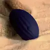 CalExotics - Cashmere Velvet Curve. Intensywny wibrator do łechtaczki, miękki i gładki silikon o sensualnych żłobieniach dla dodatkowej stymulacji