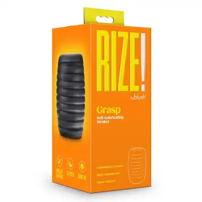 Blush - Rize Grasp Stroker Black. Kieszonkowy masturbator z funkcją samonawilżania, zapewniający ultra-miękkie doznania i różnorodność przyjemności