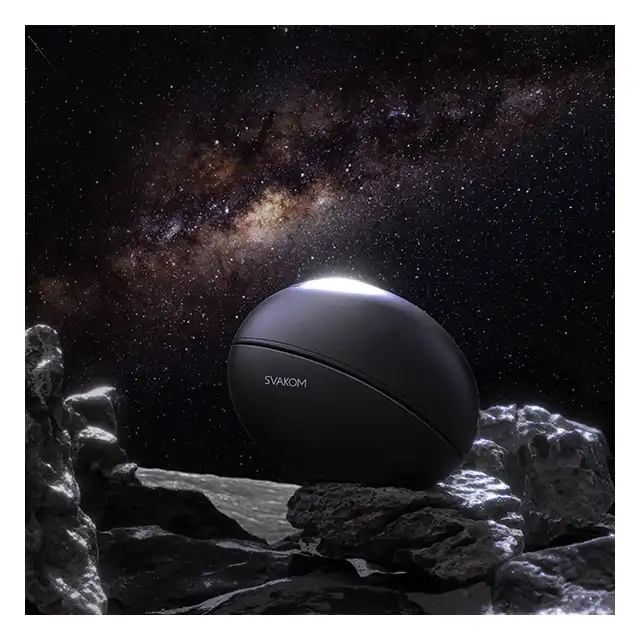 Svakom - Pulse Galaxie Starlight Projector Black. Wibrator do łechtaczki z funkcją stymulacji falami powietrznymi, z projektorem gwiazd