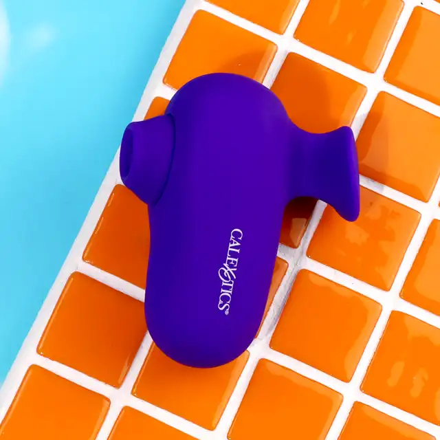 Calexotics - The Kissing Vibe - stymulator łechtaczki z opcją ssania i wibracji!