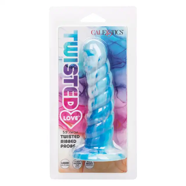CalExotics - Twisted Ribbed Probe Blue. Silikonowe dildo w niebieskim kolorze z przyssawką w podstawie, zapewniające eksplorację pełną stymulacji