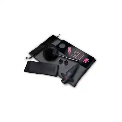 Sex Room - Anal Play Kit. 6-częściowy zestaw do zabaw analnych z czarnym plugiem wibrującym. Nowe spektrum wrażeń 