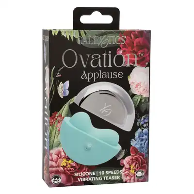 CalExotics - Ovation Applause. Wibrator łechtaczkowy o ergonomicznym falowanym kształcie z magnetycznym etui, precyzyjna i kompleksowa stymulacja