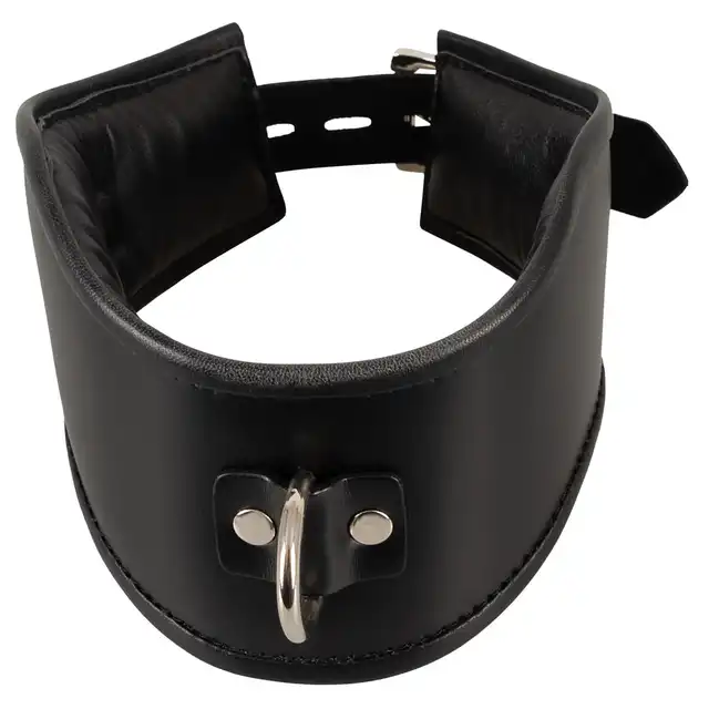Bad Kitty - Collar black. Szeroka, skórzana obroża z ringiem do przypięcia smyczy, doskonale podkreśla uległość i pokorę w estetycznym stylu