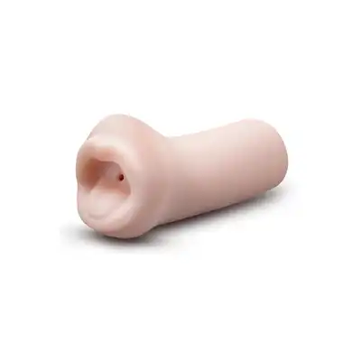 Blush - Enlust Candi Beige. Masturbator o realistycznym kształcie ust modelki AI, z żebrowaniem symulującym głębokie gardło, miękki i ciasny rękaw stymulacyjny