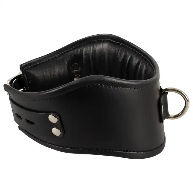 Bad Kitty - Collar black. Szeroka, skórzana obroża z ringiem do przypięcia smyczy, doskonale podkreśla uległość i pokorę w estetycznym stylu
