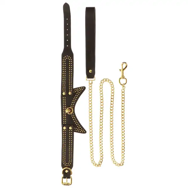 Taboom - Studded Collar and Leash. Czarną obroża ze smyczą, zdobiona złotymi ćwiekami, zapewnia nie tylko stylową, ale także komfortową i intymną powściągliwość