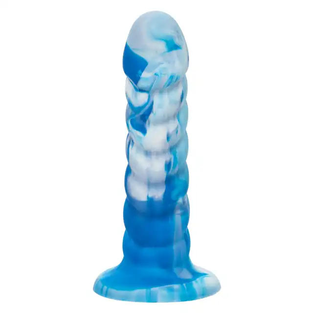 CalExotics - Twisted Ribbed Probe Blue. Silikonowe dildo w niebieskim kolorze z przyssawką w podstawie, zapewniające eksplorację pełną stymulacji