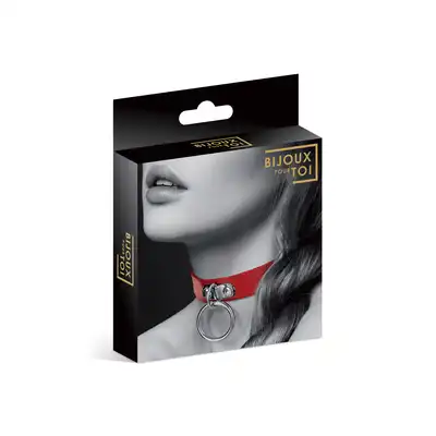 Bijoux Pour Toi - Choker with Ring Red. Obroża ozdobna na szyję w kolorze krwistej czerwieni, elegancka biżuteria BDSM zdobiona zawieszką w kształcie koła