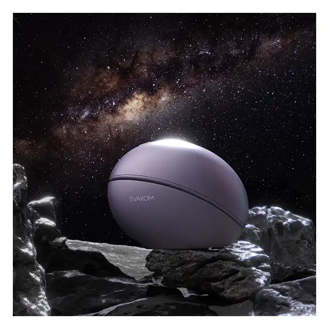 Svakom - Pulse Galaxie Starlight Projector Lilac. Powietrzny stymulator łechtaczki, intensywne fale powietrzne z projektorem gwiazd, w kolorze liliowym