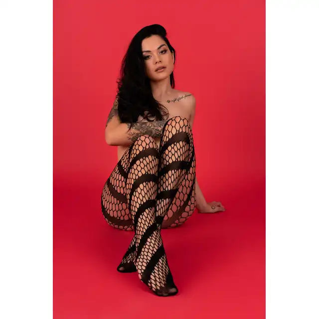 Livia Corsetti - Qiliama S/M/L. Czarne rajstopy o wyjątkowym wzorze z siateczką, cudowne podkreślenie nóg i sylwetki