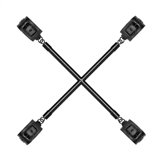 Bedroom Fantasies - Hogtie Cross Bar. Metalowy krzyżak rozporowy kajdankami na ręce i nogi, genialna propozycja na wiele pozycji skrępowania