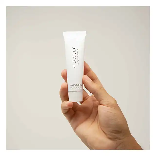 Bijoux Indiscrets -  Slow Sex Finger Play Gel 30 ml. Doskonały do masturbacji, kokosowy lubrykant na bazie wody w formie żelu. Niesamowite doznania
