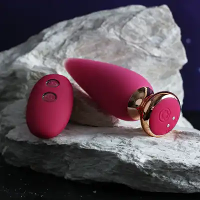 Buttocks - The Charming Buttplug. Wibrujący korek analny o potężnym silniku, z 7 trybami i 3 prędkościami wibracji, zapewniający intensywną stymulację
