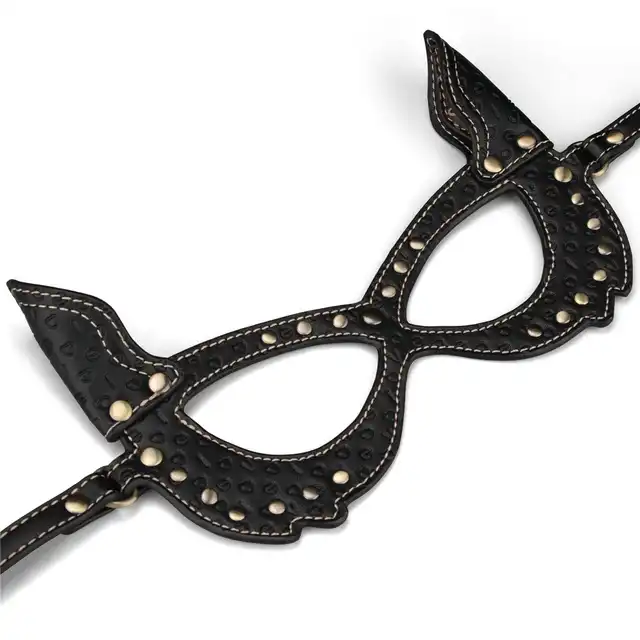 LoveToy - Rebellion Reign Bunny Mask. Maska króliczka o designie inspirowanym antycznym brązem, łączy tajemniczość i zmysłowość