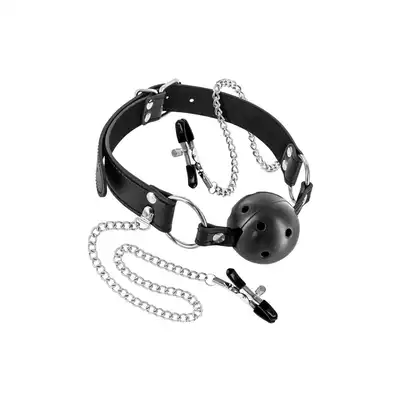 Fetish Tentation - Ball Gag With Clamps. Czarny regulowany knebel z otworami do oddychania oraz zaciskami na sutki 
