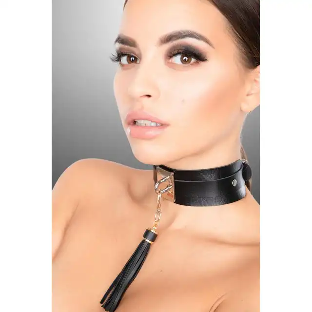 Kinky Diva - Teasing Tassel Collar Gold. Elegancka obroża z zalotnym akcentem w postaci złotej zawieszki