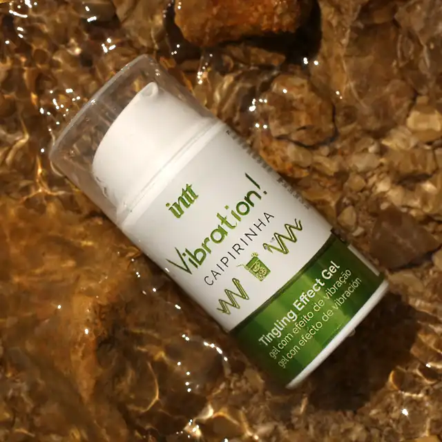 Intt - Vibration! Caipirinha Tingling Effect Gel. Ultra stymulujący żel do miejsc intymnych o aromacie drinka caipirinha, wibrator w płynie