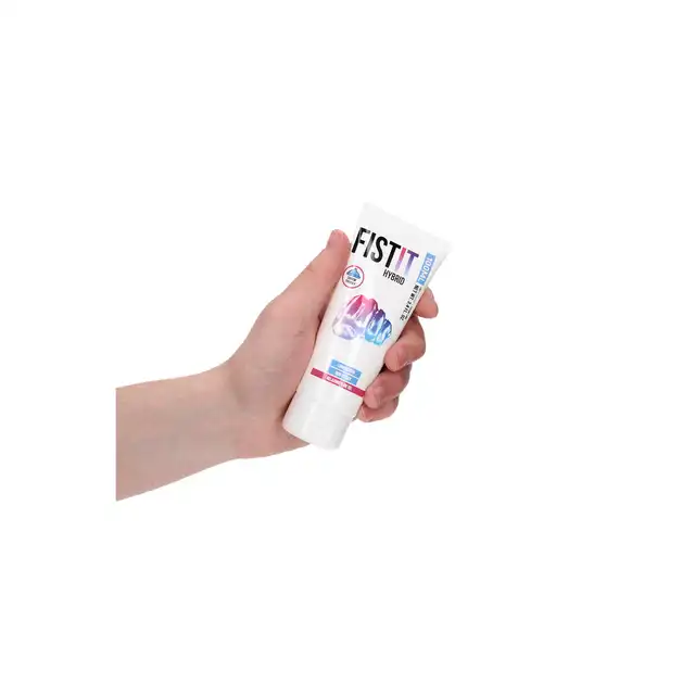 Fist It - Hybrid 100 ml. Hybrydowy lubrykant, oferuje wszechstronne stosowanie, zapewniając długotrwały poślizg i bezpieczeństwo użytkowania