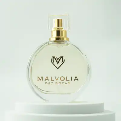 Malvolia - Day Dream For Woman 50ml. Feromony damskie o uwodzicielskiej kompozycji, łączą w sobie nuty pomarańczy, jaśminu i białego piżma