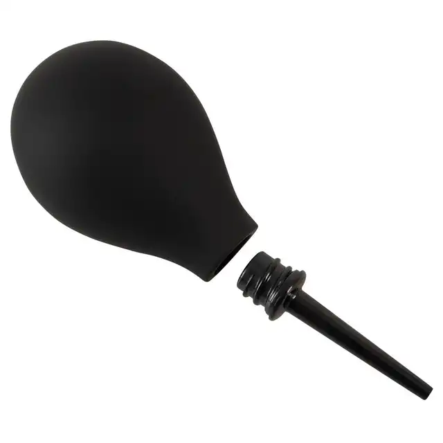 Magic Shiver - Anal Douche Black 200 ml. Wygodna, silikonowa, czarna gruszka do lewatywy z wygodną, ergonomiczną kanką 