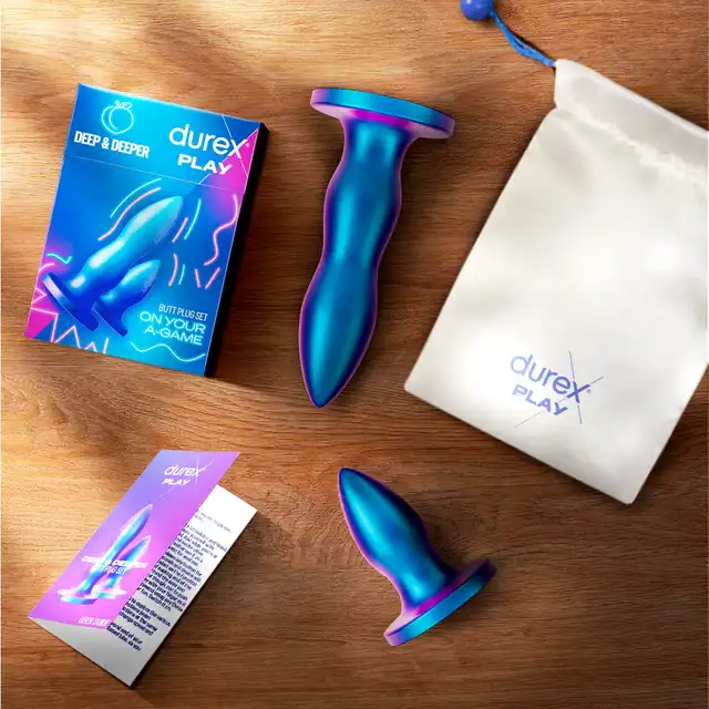 Durex Play - Deep &amp; Deeper. Zestaw korków analnych w dwóch rozmiarach, elastyczny materiał o opalizującym wykończeniu