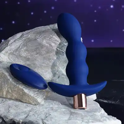 Buttocks - The Risque Buttplug. Wibrujący korek analny sterowany na pilota, wysokiej jakości materiały i zaawansowana funkcjonalność