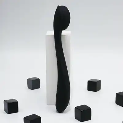 Teazers - G-spot Vibrator. Wibrator z zakrzywionym korpusem, 5 częstotliwościami wibracji i 3 prędkościami oferuje precyzyjną stymulację punktu G