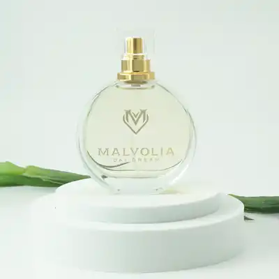 Malvolia - Day Dream For Woman 50ml. Feromony damskie o uwodzicielskiej kompozycji, łączą w sobie nuty pomarańczy, jaśminu i białego piżma