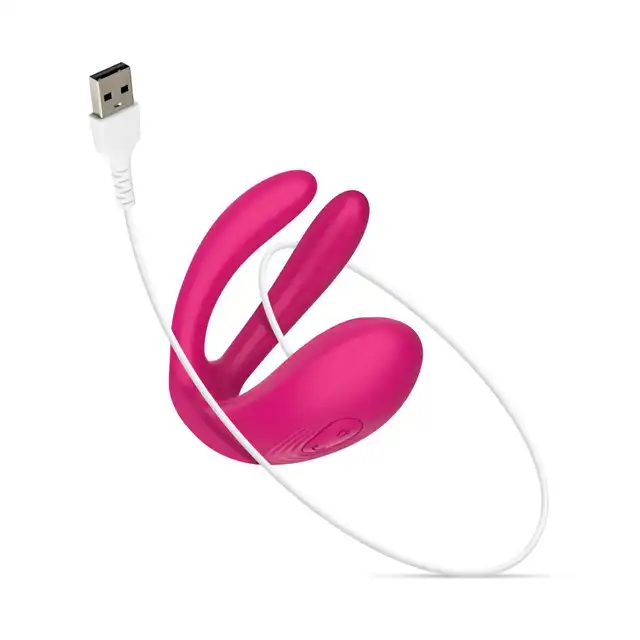Teazers - Couple Vibrator with Remote. Wibrator dla par z pilotem, dzięki trzem wibrującym końcówkom i kształtowi litery U, oferuje wszechstronną stymulację