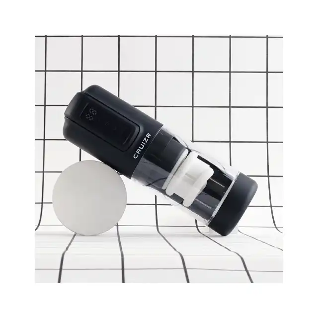 Cruizr - CX10 Thrusting, Rotating &amp; Vibrating Masturbator. Innowacyjny masturbator, wyjątkowa kombinacja stymulacji dla maksymalnej przyjemności