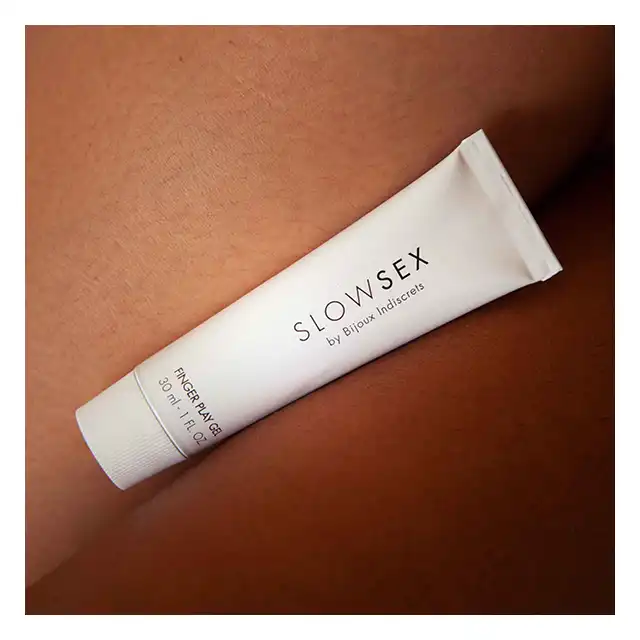 Bijoux Indiscrets -  Slow Sex Finger Play Gel 30 ml. Doskonały do masturbacji, kokosowy lubrykant na bazie wody w formie żelu. Niesamowite doznania