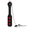 Ouch! - Hearts Paddle with Anal Plug. Packa z korkiem analnym na łańcuszku, zdobione serduszkami. Ostatnia sztuka!