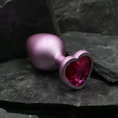 Dream Toys - Gleaming Love Pearl Pink Plug Medium. Różowy elegancki korek analny z kryształkiem w kształcie serca