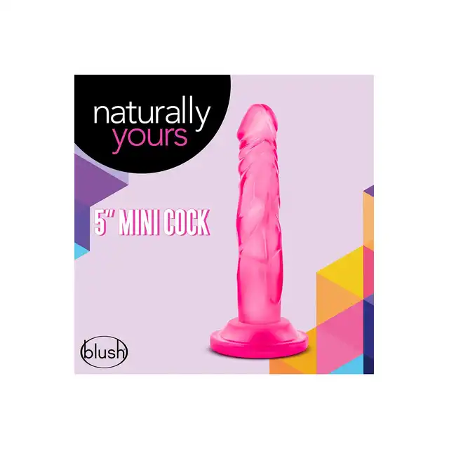 Blush - Naturally Yours 5Inch Mini Cock Pink. Smukłe dildo o realistycznym designie, idealne dla początkujących
