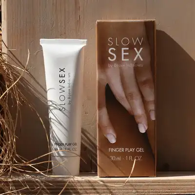 Bijoux Indiscrets -  Slow Sex Finger Play Gel 30 ml. Doskonały do masturbacji, kokosowy lubrykant na bazie wody w formie żelu. Niesamowite doznania