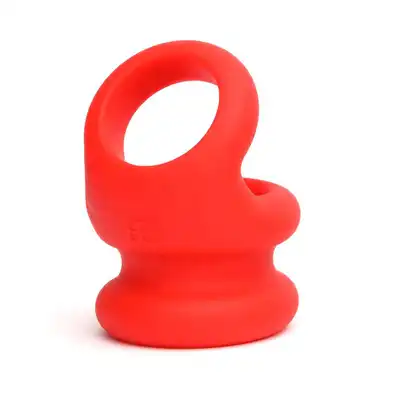 Sport Fucker – Liquid Silicone Switch Hitter. Wszechstronny pierścień na penisa i streczer na jądra z miękkiego silikonu w kolorze czerwonym