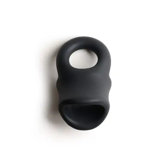 Sport Fucker - Baller. Ring z silikonu czarny – ergonomiczny pierścień i stretcher na jądra dla maksymalnej przyjemności!
