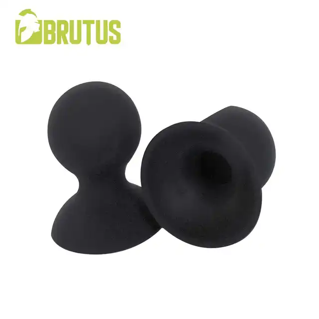 Brutus - Nipple Suckers. Gładki silikon i elegancki czarny kolor w rozmiarze M!