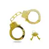 ToyJoy - Gold Handcuffs. Klasyczne metalowe kajdanki w złotym kolorze, w zestawie 2 kluczyki