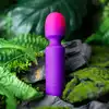 Rocks Off - Glo-Girl Wand Purple. Mini wand o potężnych wibracjach, doskonały do wspólnego użytku.