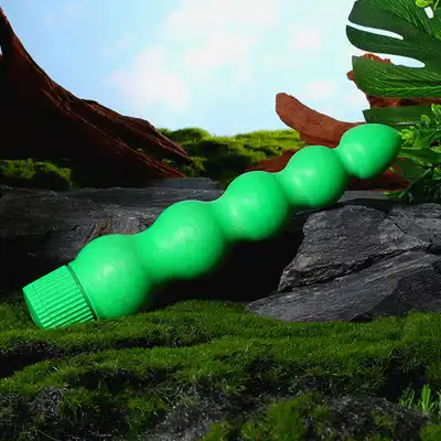 Fuck Green - Eco Vibrator.  Ekologiczny wibrator, który zadba o Twoje potrzeby, nie szkodząc środowisku. 