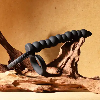 Pretty Love - Dillon. Innowacyjne połączenie pierścienia erekcyjnego z korkiem analnym