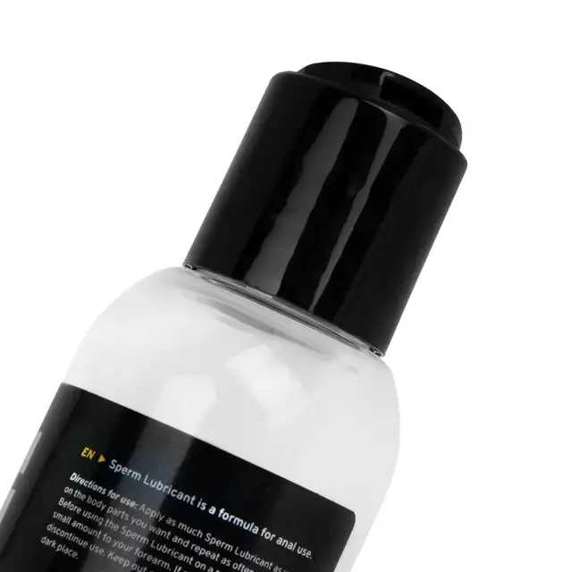Buttr - Sperm White Lubricant - 150 ml. Wydajny lubrykant na bazie wody imitujący konsystencję i wygląd spermy. 